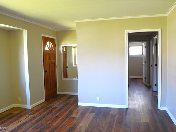 3rd image of 463 Olivet Dr