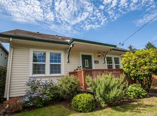 4002 NE Roselawn St, Portland, OR 97211