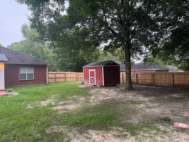 1050 Gage Dr — Photo 39