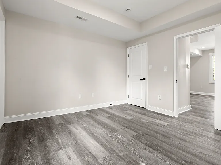 505 McCabe Ave — Photo 11