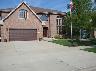 1272 Drover Dr, Lemont, IL 60439