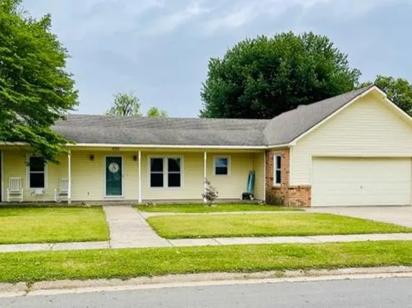 420 Saint Peter Dr, New Madrid, MO 63869