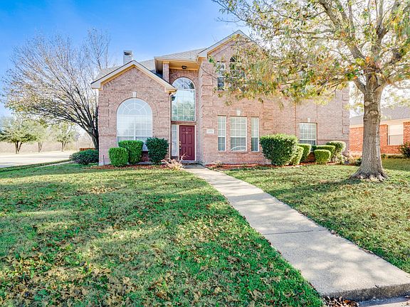 3rd image of 1074 Wisperwood Dr