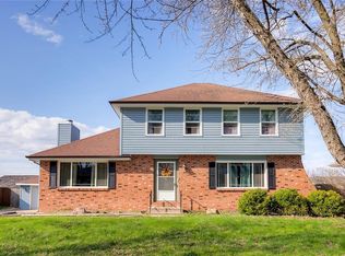 3323 Valdez Dr, Des Moines, IA 50310