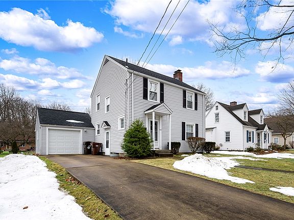 3rd image of 509 Woodland Ave