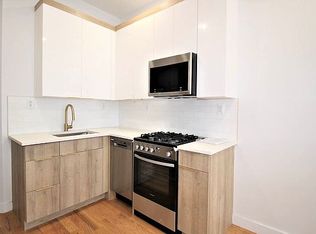 60-30 55th St #1L, Maspeth, NY 11378