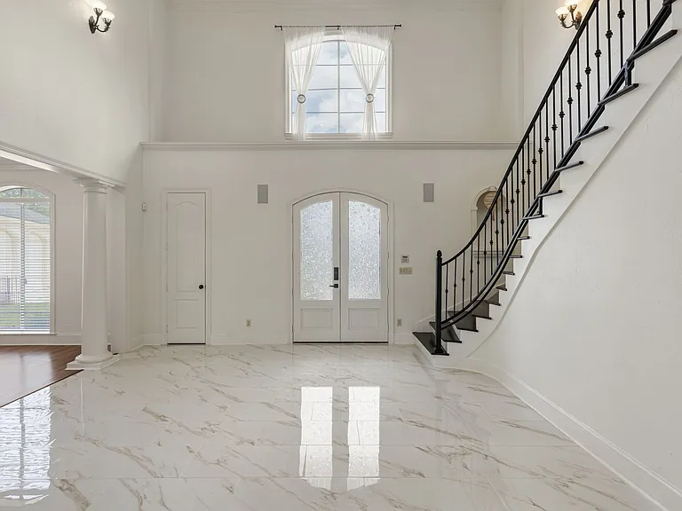 105 Woodbine Dr — Photo 9
