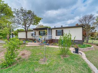525 Ruby Ln, Cleburne, TX 76031
