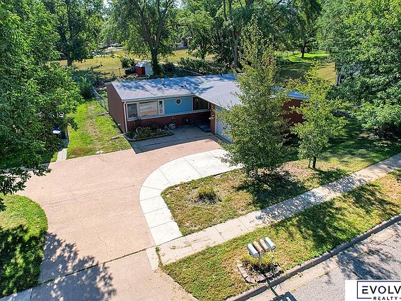 5th image of 4510 NW 54th St