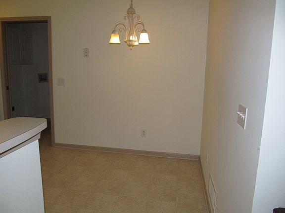 2nd image of 130 Green Ln