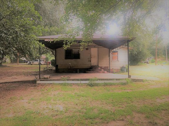 2nd image of 33 Gulf Camp Cir