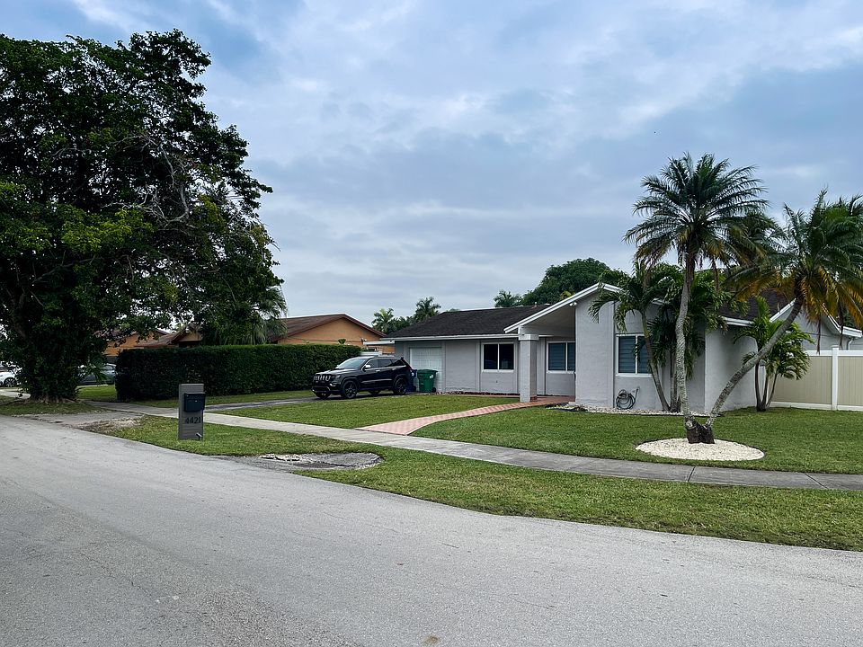 1st image of 4421 SW 135th Ave