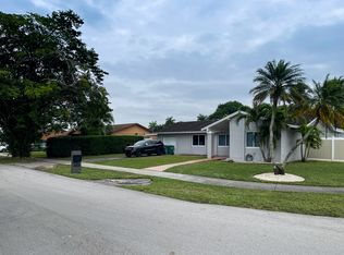 4421 SW 135th Ave, Miami, FL 33175