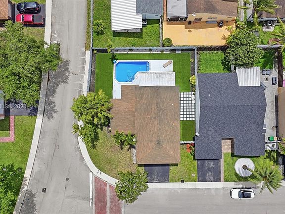 3rd image of 14600 Ashland Pl