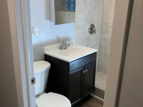 4th image of 3436 N Avers Ave Unit G