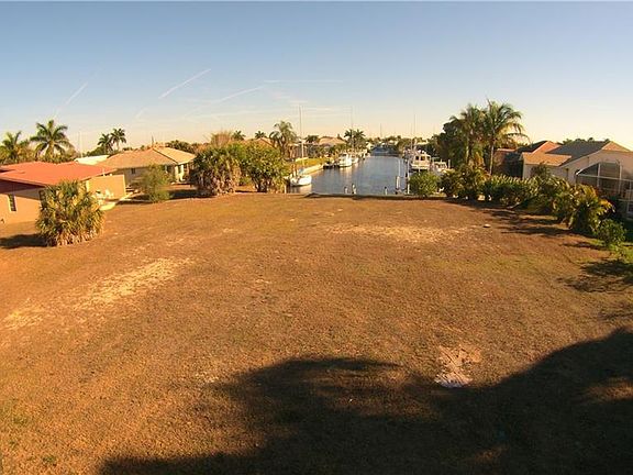 3rd image of 164 Tropicana Dr