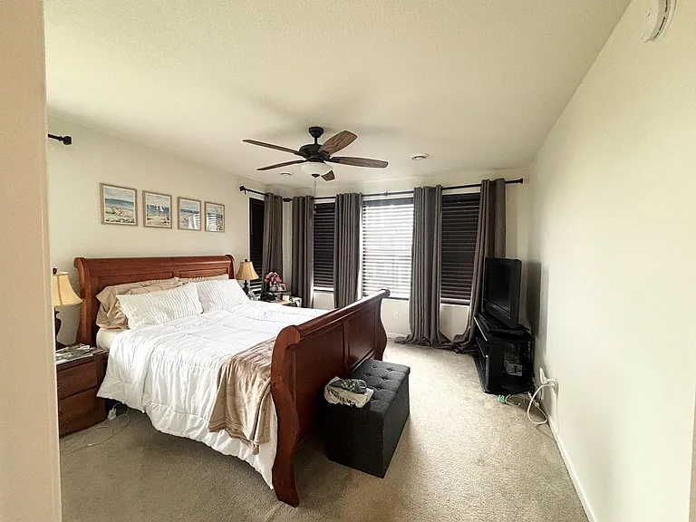 5136 Hampton St NE — Photo 19