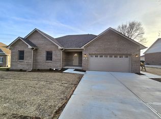 289 S Woodridge Dr, Pittsboro, IN