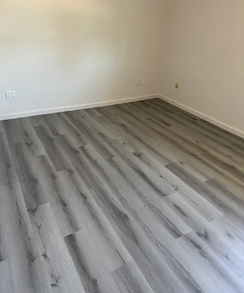 1177 Norwegian Ave #13 — Photo 15