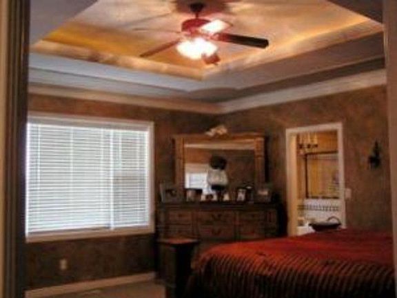3rd image of 170 Fair Hills Cir