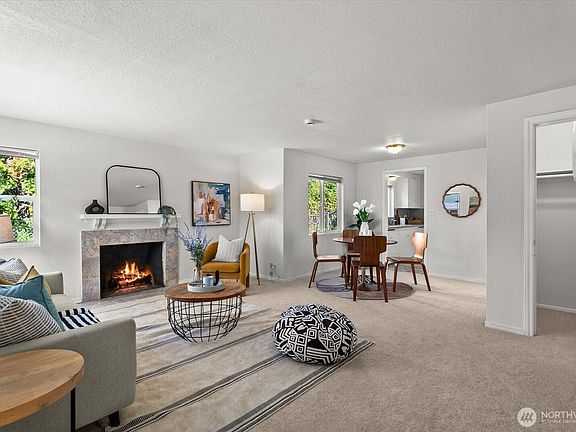 4th image of 2131 S Bennett Street