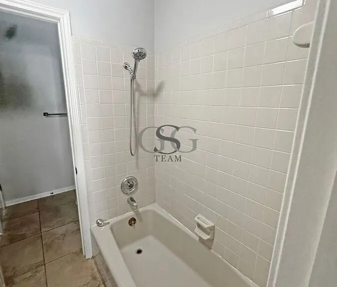 210 Circle St #5 — Photo 17