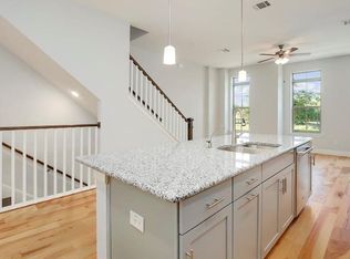 1140 Manacor Ln, Dallas, TX 75212