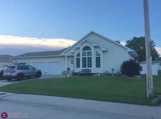 4022 Manchester Rd, Grand Island, NE 68803