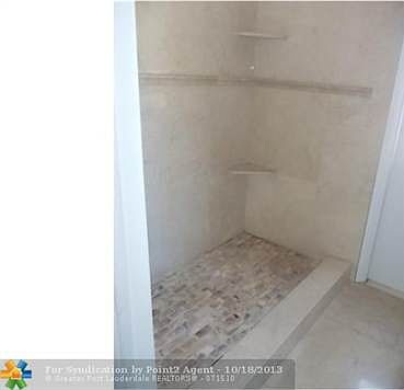 5th image of 609 SW 75th Ave