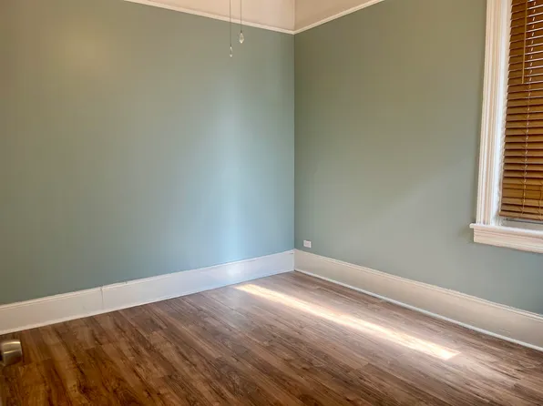 92 Leonard Street image 7 of 11