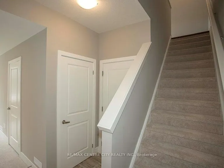 2070 Meadowgate Blvd #37 — Photo 12
