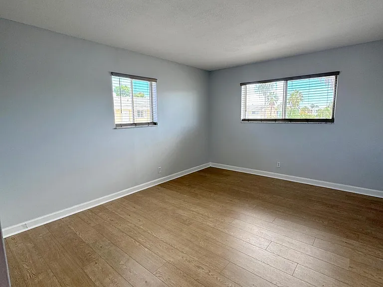 1501 Crescent Cir #E45 — Photo 10
