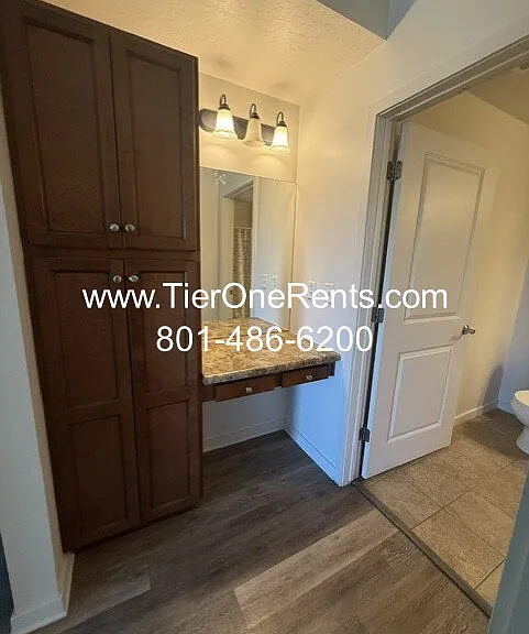 2150 S Main St #R-317 — Photo 8