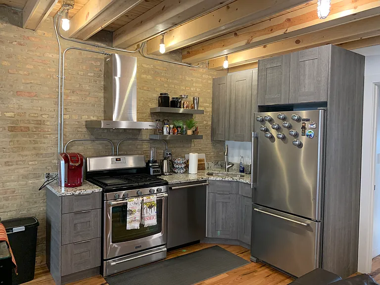 3853 N Damen Ave #CH — Photo 6
