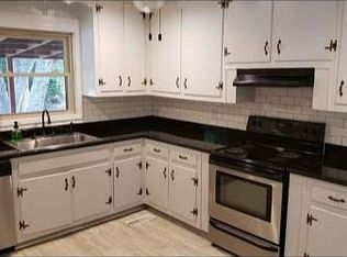 94 E Main St N, Hampton, GA 30228