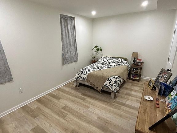3rd image of 3104 Richmond St Floor 2