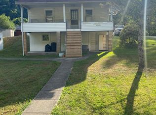 1613 Coonskin Dr, Charleston, WV 25311