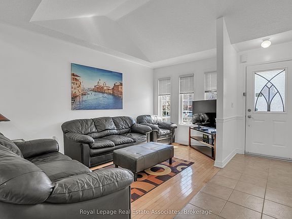 2nd image of 1128 Kell St