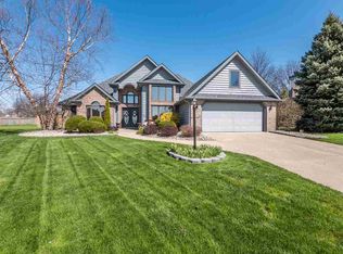 10935 Mill Lake Cv, Fort Wayne, IN 46845