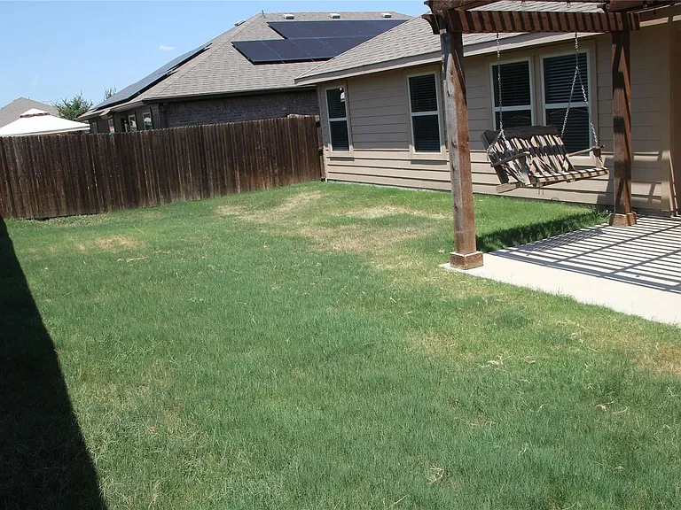 1111 Meadow Side Dr — Photo 20