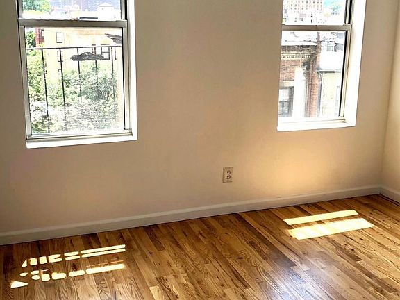 2nd image of 208 W 140th St APT 15