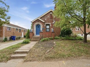 1105 N And South Rd, Saint Louis, MO 63130