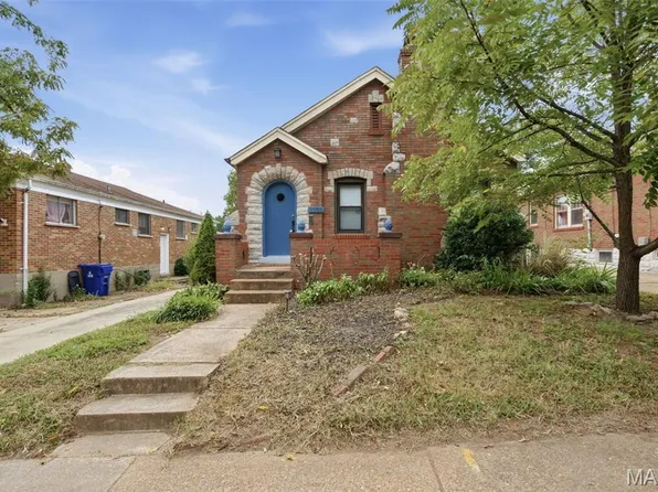 1105 N And South Rd, Saint Louis, MO 63130