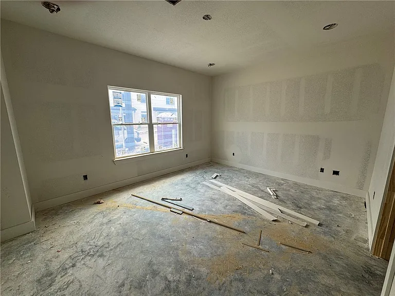 215 Richards St #B — Photo 6
