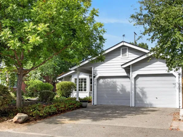 3415 Hunter Ln, Carmichael, CA 95608