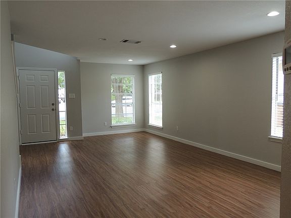 3rd image of 2311 N Shields Dr