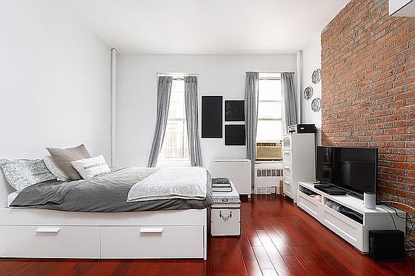 1st image of 38 Orchard St #1E