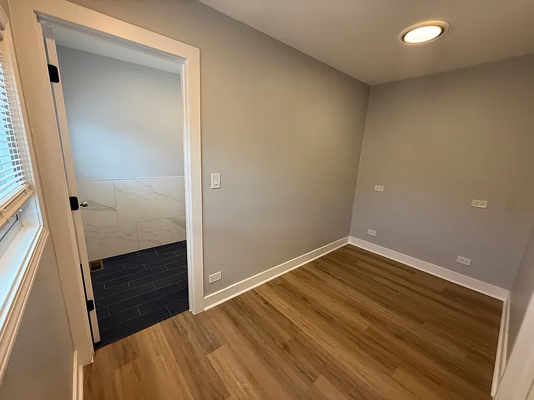 3844 N Central Park Ave #1R — Photo 5