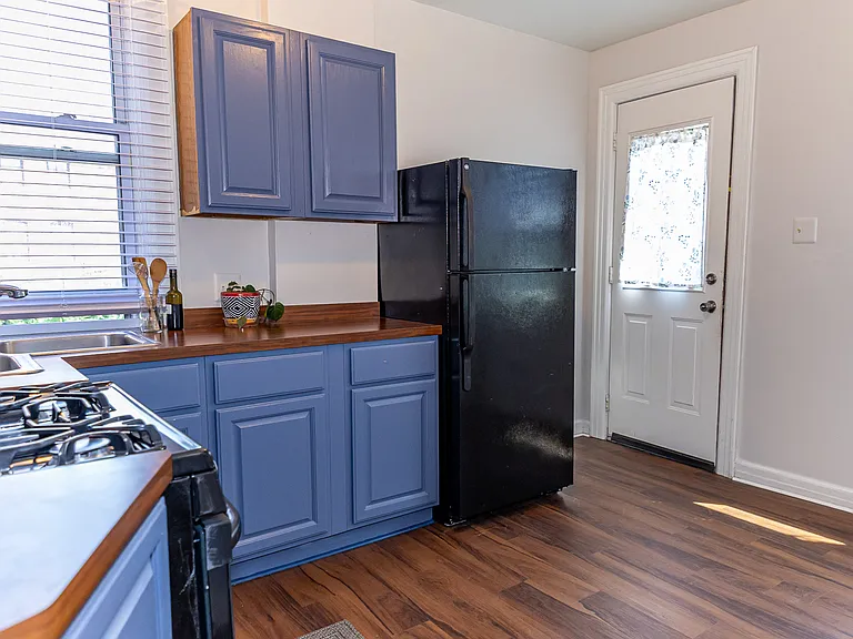 262 W Grand Blvd — Photo 35