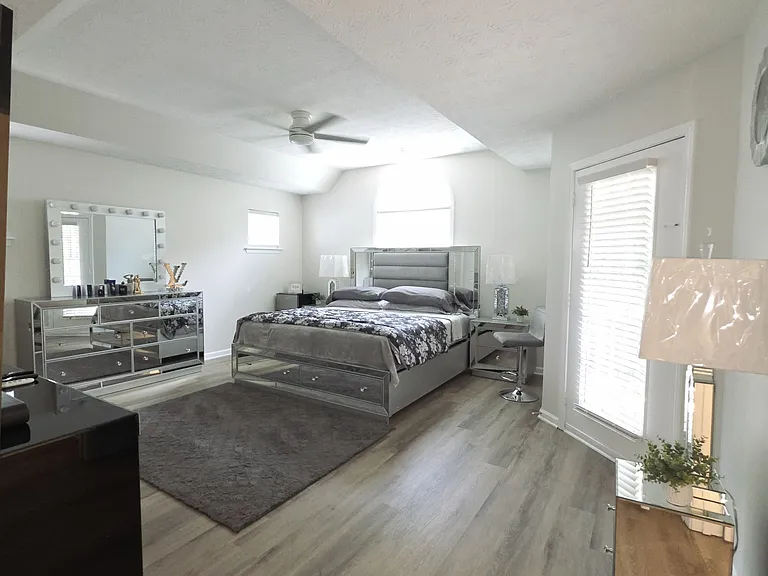 4691 Highpoint Ln — Photo 13